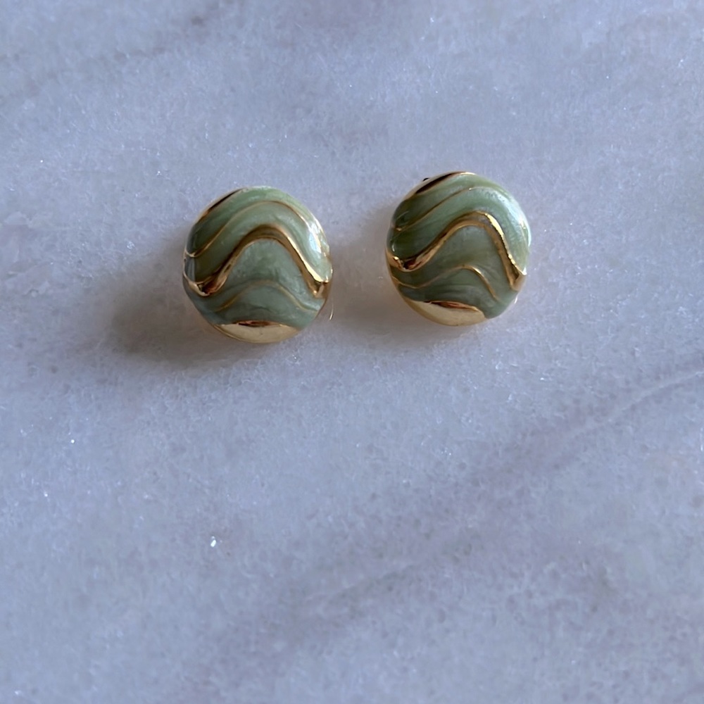 Vintage Green Enamel Clip On Earrings Goldtone